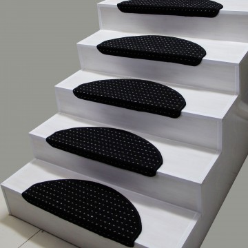 Siyah Renk Yarım Ay Model Bukle Halıdan Demonte Basamak Paspasi